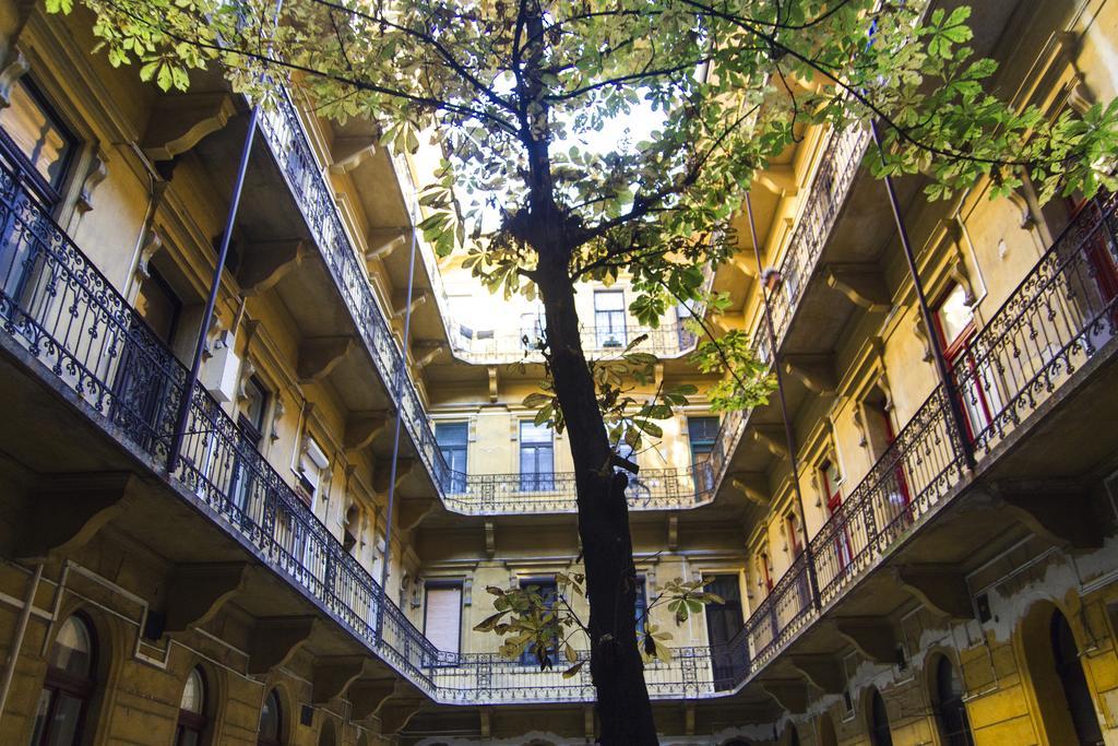 Real Apartments Klauzal Budapest Exterior photo