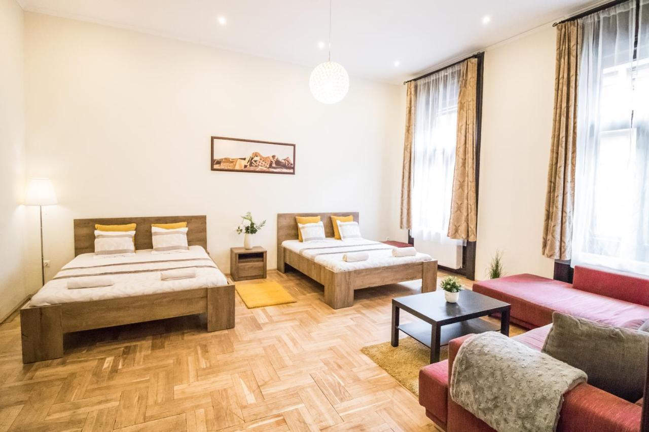 Real Apartments Klauzal Budapest Exterior photo