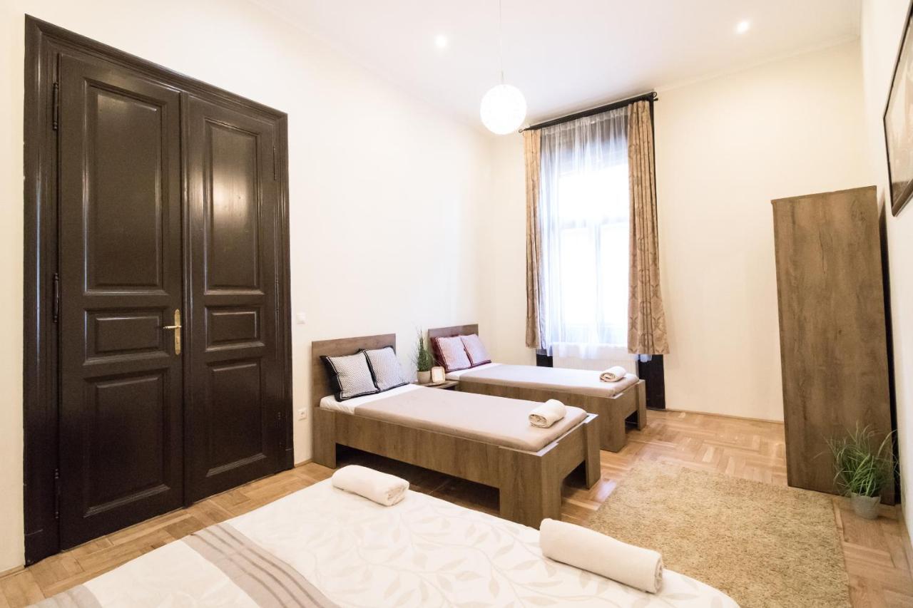 Real Apartments Klauzal Budapest Exterior photo